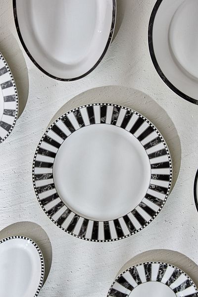 Karaca Checkered Porcelain Serving Plate 27 Cm