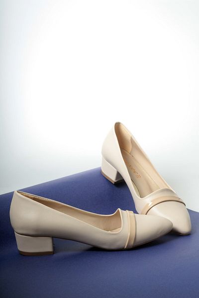 ayakkabiyolla Low Heel Patent Leather Cream Detailed Shoes