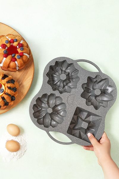 Karaca Cake Pro 4-teilige Anthrazit-Kuchenform aus Guss