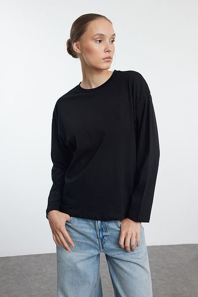 Trendyol Collection Balení 2 černých a bílých 100% single Jersey oversize pletených triček - TWOAW25TS00004