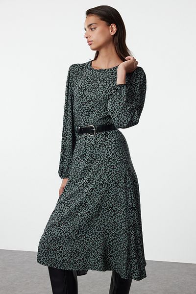 Trendyol Collection Χειροποίητο Midi Φόρεμα με Λουλούδια TWOAW23EL00325