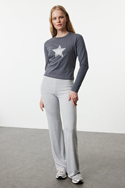 Trendyol Collection Elastická bavlněná halenka s výstřihem – antracitová TWOAW25BZ00106