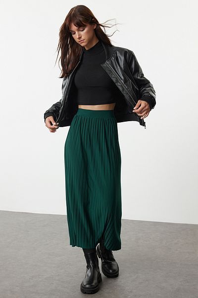 Trendyol Collection Magas derekú, rugalmas, redőzött maxi kötött szoknya - smaragdzöld TWOAW25ET00041