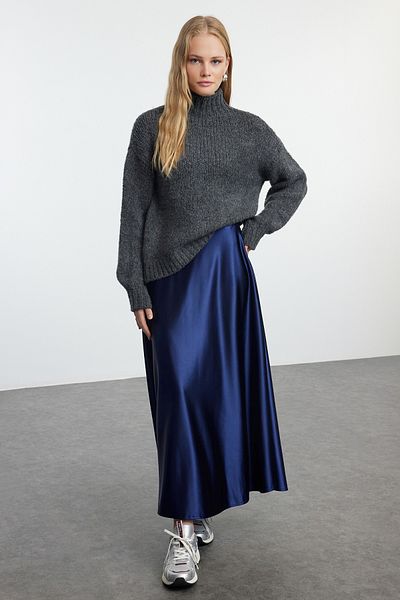 Trendyol Collection Sötétkék vonalú/harangvágású midi szoknya TWOAW25ET00111