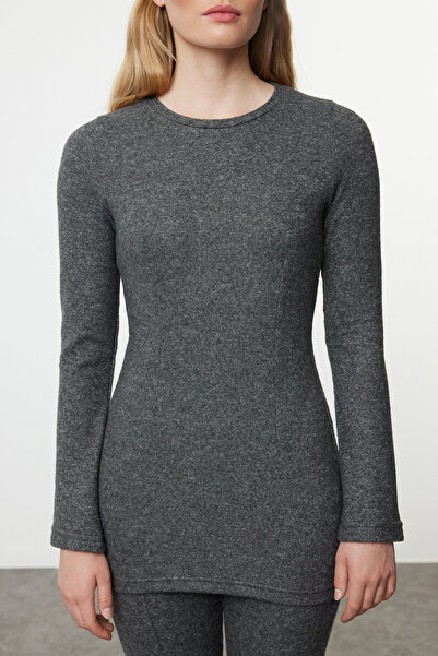 Trendyol Collection Rugalmas antracit kötött - hosszú ujjú nyakú blúz és nadrág szett Twoaw25au00073