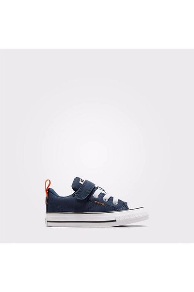 converse حذاء رياضي للأطفال من Malden Street Chuck Taylor All Star باللون الأزرق