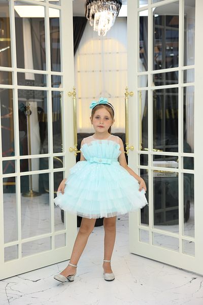 MİSS RAİN Rochie de seara pentru fete mini cu imprimeu stele si detaliu cu volane - CU cadou accesoriu