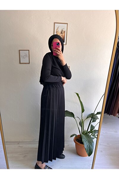 Bahar Altundemir KREP KUMAŞ PİLİSELİ ETEK, Tesettür Etek, Uzun Piliseli Etek