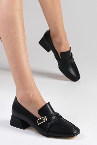 Mio Gusto Blanche Black Color Blunt Toe dámské krátké boty na podpatku