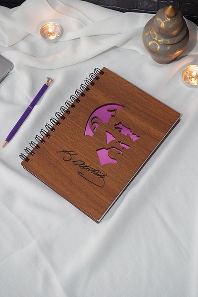markcat Caiet din lemn Mustafa Kemal Atatürk - Caiet cu spirală A5