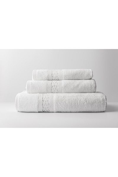 Gül Güler Kassia Lace Face Towel
