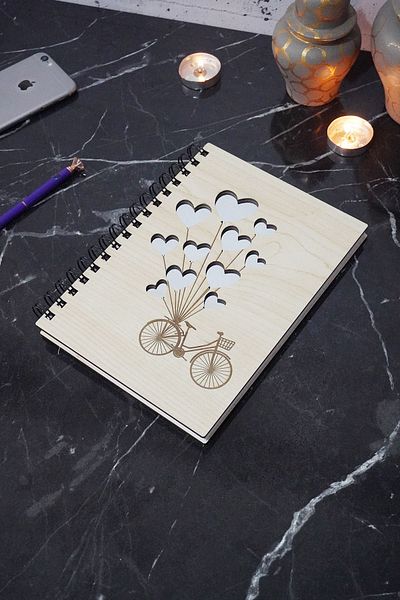 markcat Caiet din lemn - Bicicletă, model cu balon, fără linii, spirală A5, cadou pentru liceu