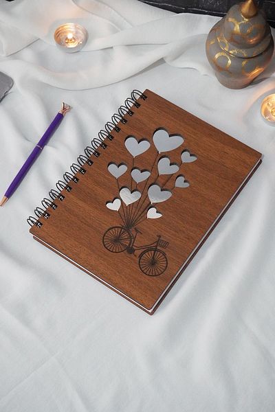 markcat Caiet din lemn pentru biciclete - cu baloane, fără linii, agendă și utilizare zilnică - cadou pentru iubit Caiet A5