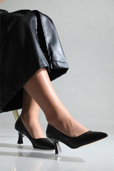 CARLA BELLA Pantofi Confortabili Si Eleganti Cu Toc Pahar De 5 Cm Negri Stiletto Alya