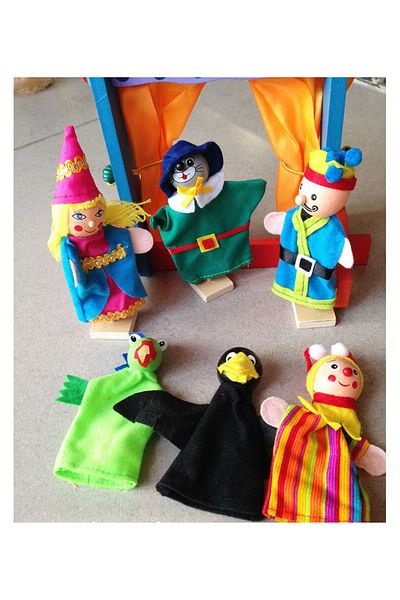 Calimera Toys Wooden Finger Puppet with Props