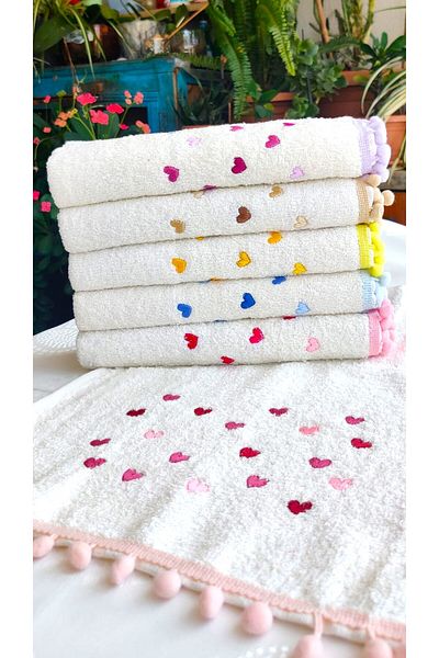 A.Z.H. Mom 30x50 Cm. - 6-piece Heart Embroidered Pompom Curl Luxury Towel Set
