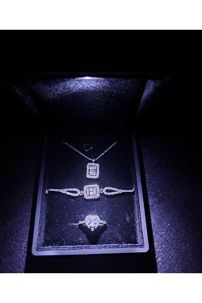 HKN AVM ACCESSORİES مجموعة صغيرة مضيئة - حلقة علاقة نموذجية خطيرة، قلادة وسوار من الرغيف الفرنسي