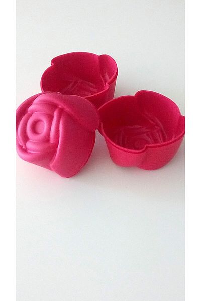 PİNK ROSE Bybirgül Red 12 Piece Silicone Mini Rose Cake Mold, Muffin Mold 12 Pieces