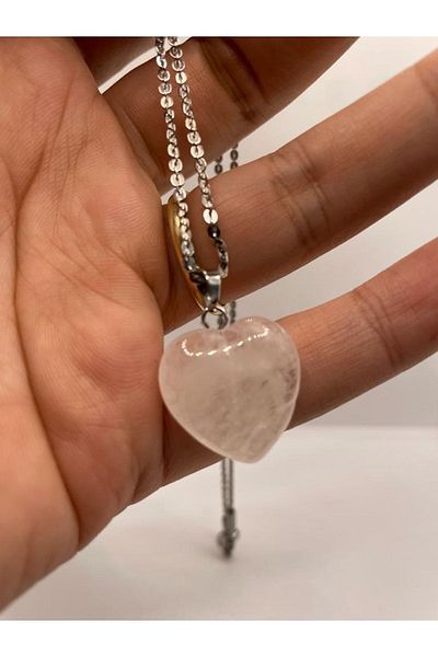 Moonstar Jewelry قلادة من حجر الكوارتز الكريستالي الطبيعي على شكل قلب