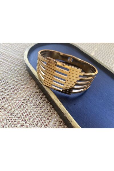 Çelik جيزار أكسسوار أصفاد مضلع سميك ذهبي غير مشوه