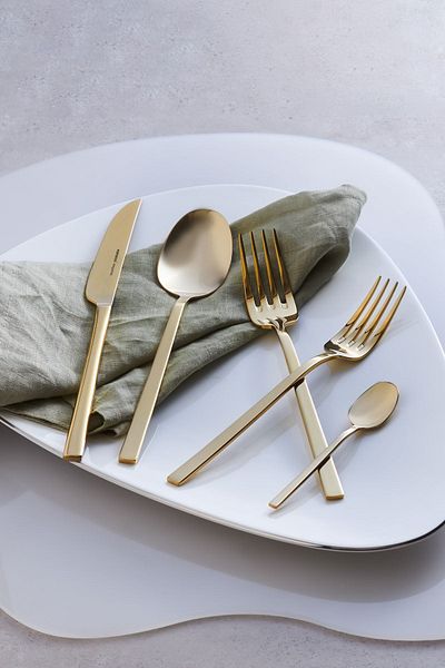 Karaca Theo 6 Piece Personality Shiny Gold Cutlery Set