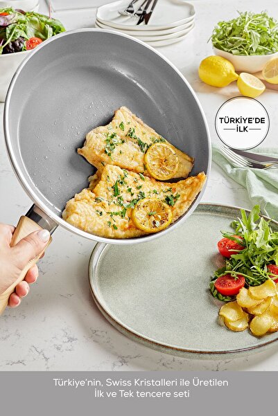 Karaca X Refika Swiss Crystal Milk Jug 18 cm Creamy