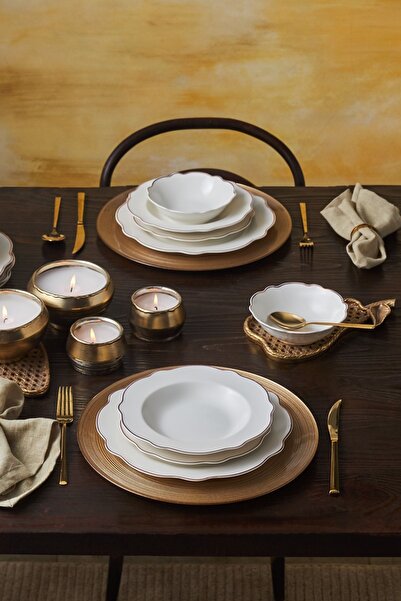 Karaca Daisy Rose Wave Shape 24 Parça 6 Kişilik Porselen Yemek Takımı