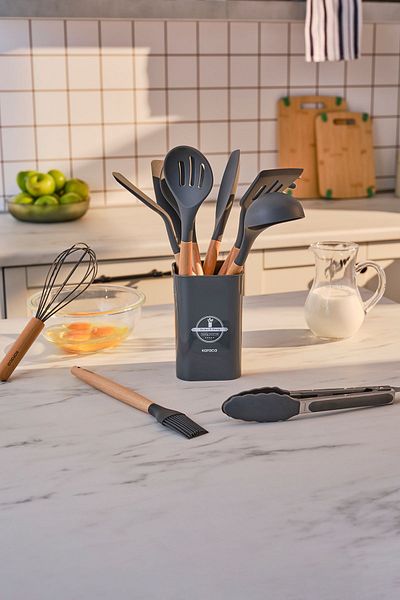 Karaca Agnes 12 Piece Silicone Tip Beech Wood Handle Serving Set