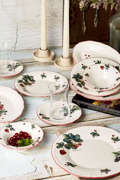 Karaca Very Berry 26 Piece Breakfast Set for 6 People