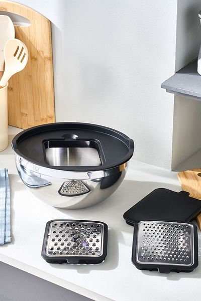 Karaca 24 cm Lisa Mixing and Storage Container with Grater