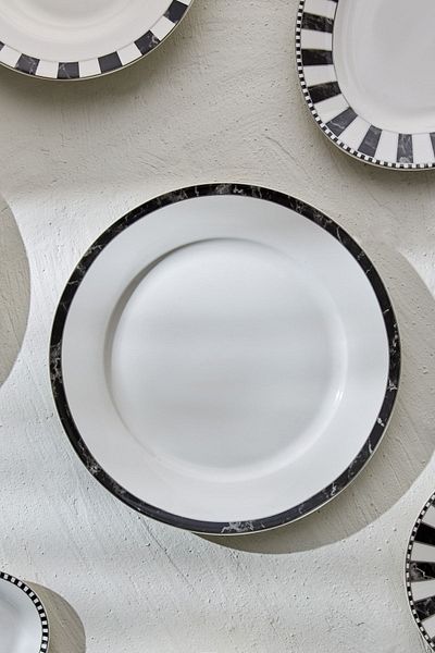 Karaca Checkered Line Porcelain Serving Plate 27 Cm
