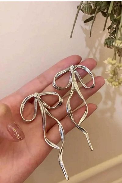 Diloshtrend Design قطعتان من أقراط القوس بعرض 8.50 سم