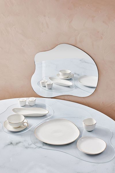 Karaca Streamline Middle Gold 28 Piece Breakfast/Serving Set for 6 Persons