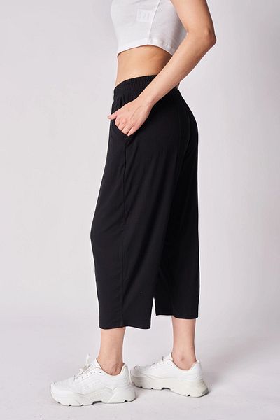 defys Women's Elastic Waist Stitching Detailed Baggy Trousers