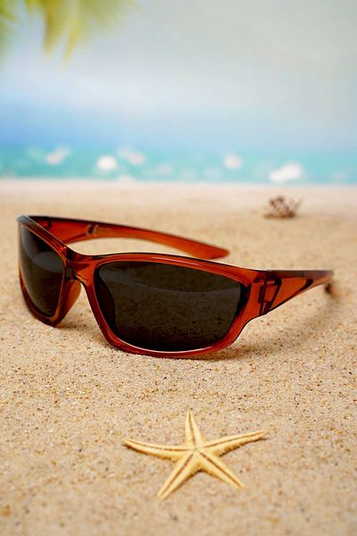 Di Caprio Men's Sports Model SunGlasses - Oval Curved