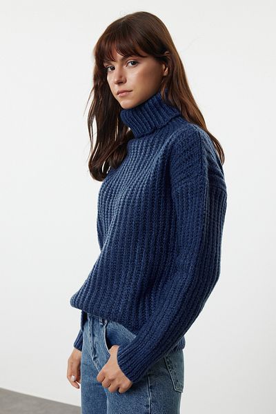 Trendyol Collection Pulover mare din tricotaje Indigo cu textura moale - TWOAW25KZ00057