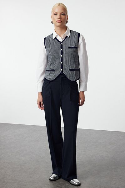 Trendyol Collection Sötétkék csíkos illeszkedő mellény - gombos, TWOAW25YE00026