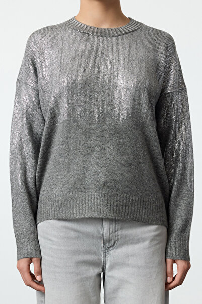 Trendyol Collection Antracitový pletený svetr s výstřihem - měkká textura Twoaw25Kz00300