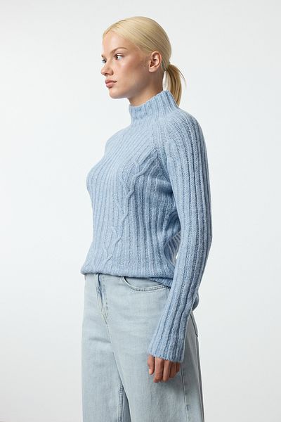 Trendyol Collection Pulover din tricotaj moale - guler vertical, detaliu tricotat, fără sudură - albastru TWOAW25KZ00049