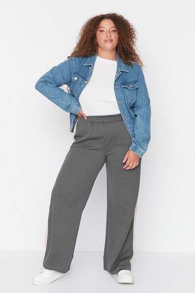Trendyol Curve Graue Strickhose mit hoher Taille – weites Bein, Übergröße Tbbaw23ar00018