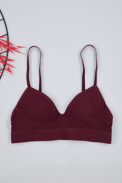 Trendyol Collection Nahtloser dunkler Cherry-Bralette-BH mit Seilträgern ohne Bügel THMAW22SU0043