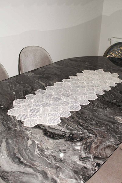 uğurhome 35x100cm Guipure Ranır - Consolă și față de masă cu model hexagonal