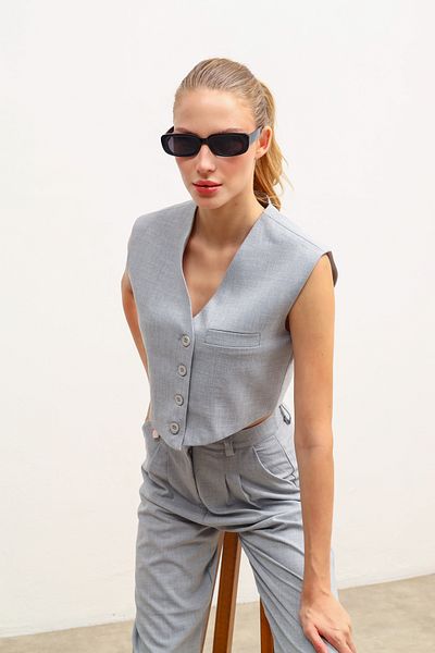 Perryes Women's Vest - Button Detailed