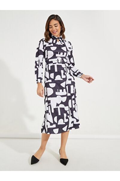 Styli فستان ميدي بحزام وفتحة رقبة ملتوية