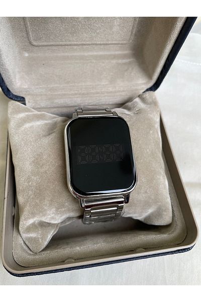 Leerybee Premium Silver Touch Unisex Wristwatch