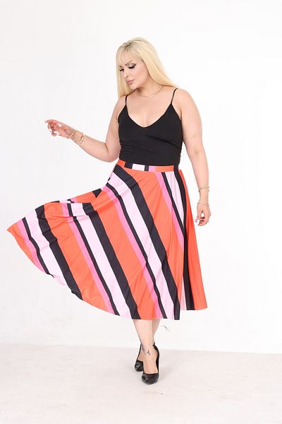 MJORA Large Size Color Block Bell Cut Skirt
