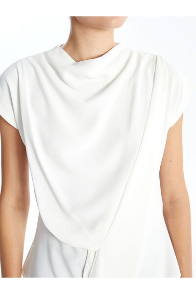 LC Waikiki Lcwaıkıkı Classic Beyaz Dökümlü Yaka Kadın Bluz