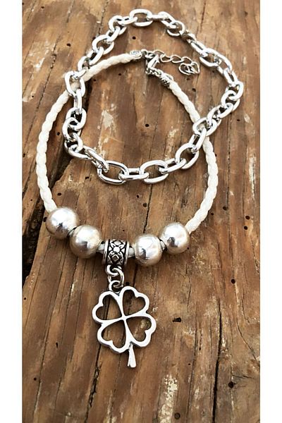 by özllem Clover Anklet Set