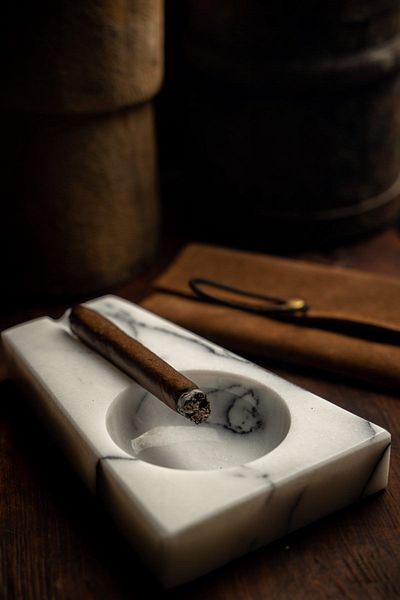 Voodo Concept Lilac Marble White Cigar Ashtray