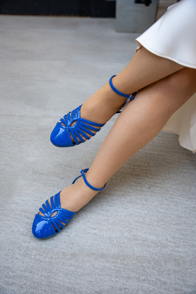 LAMİNTA Jasmine Saks Mavisi Bilek Bağlı Tokalı Kemer Detaylı Kadın Düz Babet